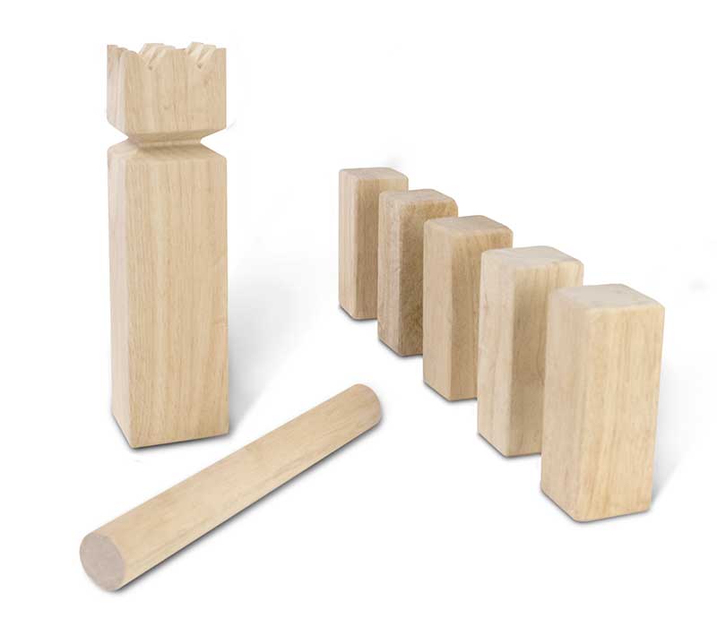 Kubb Outdoor Tossing Game