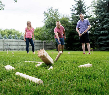 Kubb Outdoor Tossing Game